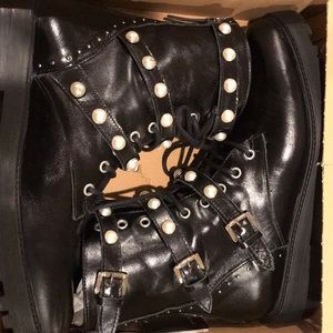 Zara pearl boots